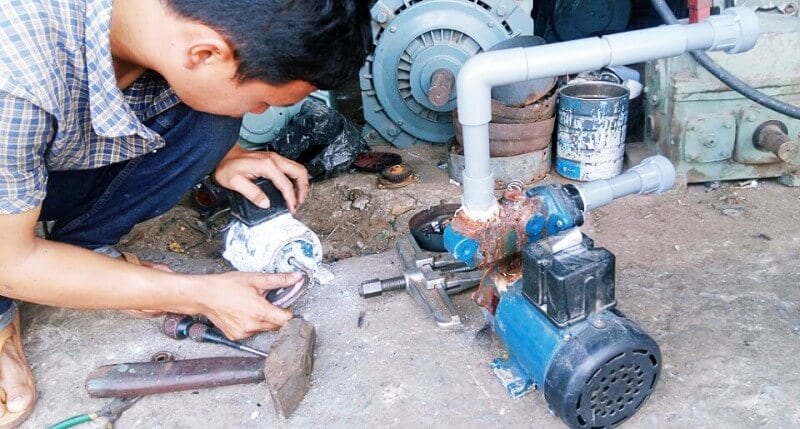 Dịch vụ sửa chữa máy bơm nước tại nhà TPHCM-01